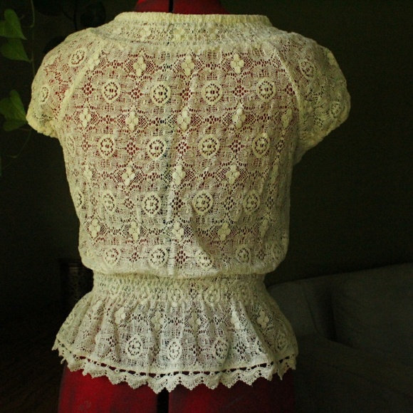 Lace top - Picture 3 of 5